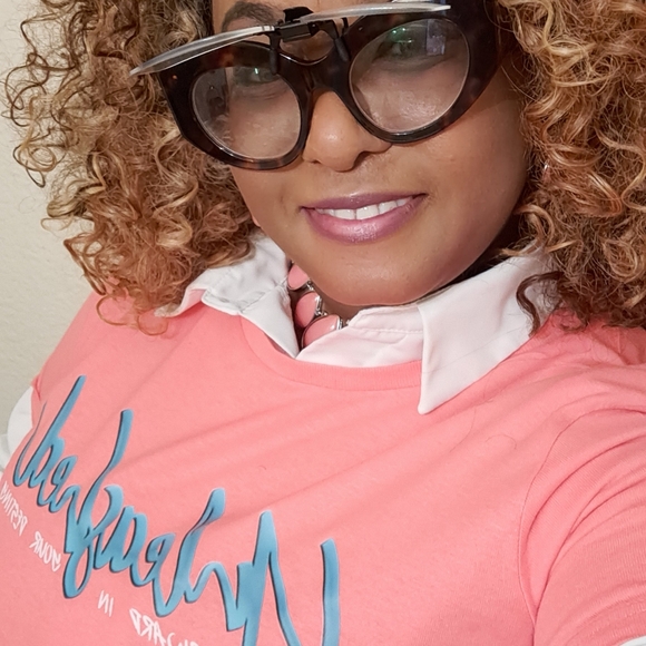 Meet your Posher, Stay Classy Chic (pronounced “sheek”, not chick) 😉 - Picture 15 of 17